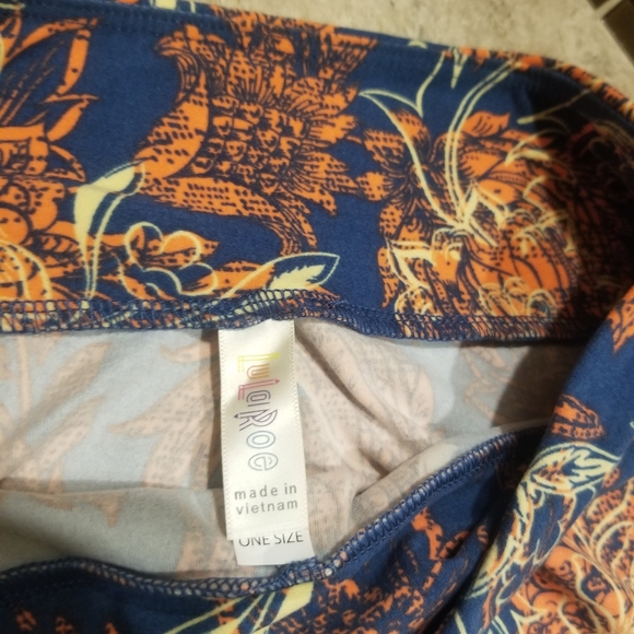 EUC Lularoe leggings one size / small - Picture 3 of 3